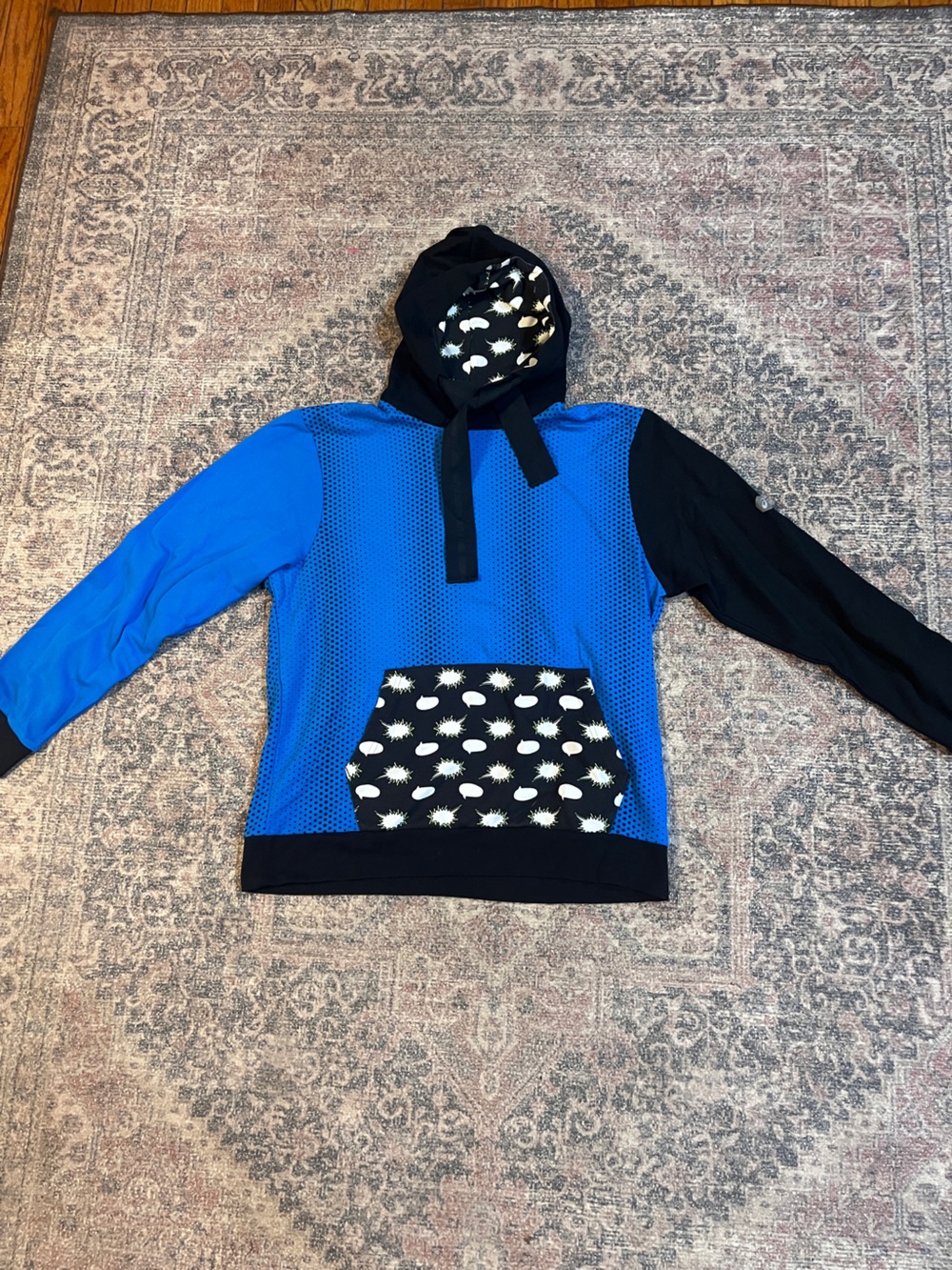 ASICS Men’s Comic Con Pop Culture Theme Blue Speech Bubble Hooded Sweatshirt M